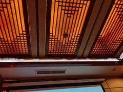 -俏夫人(德吉路店)