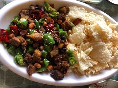 锅巴耗牛肉-小厨子私房菜·云南美食店