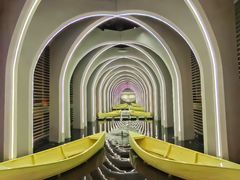 -涨巢·潮玩水疗局