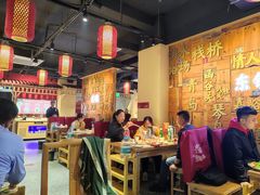大堂-东镇老火锅(长春路首店)