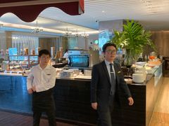 -圣丰索菲特·2 On 988 Café 自助餐厅