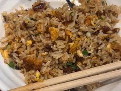 -肥肥虾庄·金牌油焖大虾(汉口城市广场店)