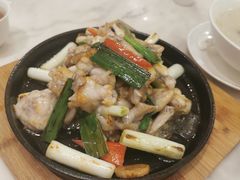 葱姜啫啫牛蛙-香港百合居(LCM置汇旭辉广场店)