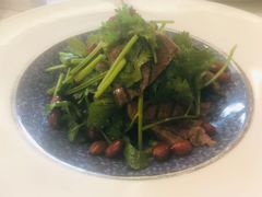 香菜拌牛腱-西湖春天•老字号杭州菜(百汇店)