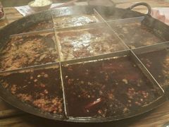 -岗上渣渣老火锅(两路口店)