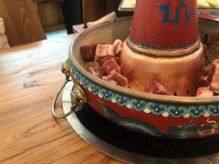 -毛辣果·贵州红酸汤牛肉火锅(西单店)