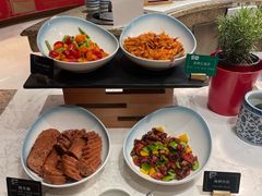 -咖啡苑自助餐厅·中国大饭店