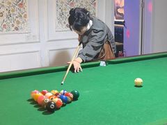 -红河谷晴天别墅轰趴馆