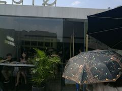 -UNI UNI(环亚凯瑟琳店)