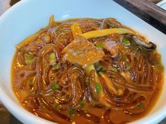 沙蒜烧豆面-新荣记(BFC外滩金融中心店)