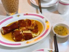 玫瑰豉油鸡（例）-东鑫记港式茶餐厅(南京东路店)