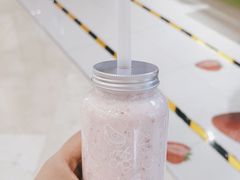 红颜草莓酸奶捞-Mr.Fruits水果先生(朝阳门悠唐店)