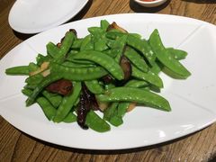 荷兰豆炒腊味-潮中人·潮州菜(益乐路店)