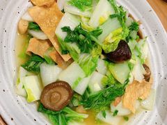 -山楂树融合菜餐厅