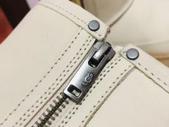 -UGG(燕莎奥特莱斯购物中心店)