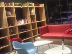 -宜必思酒店(青岛五四广场宁夏路地铁站店)