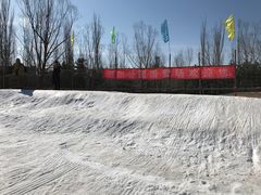 -北京亚布洛尼朝阳公园滑雪场