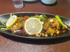 -曼听小寨海鲜烧烤·大连辣炒大王(盖州街店)