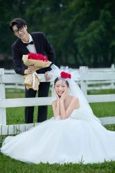 -樱花婚纱摄影