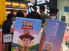 -泡泡玛特POPMART(天环购物中心店)