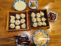 -张家巷美食(南浔店)