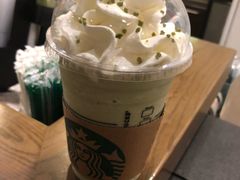 -星巴克臻选(广州高德置地秋广场店)