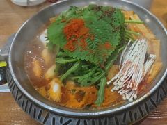 -喇喇排骨火锅·传统韩式脊骨汤(望京西园总店)