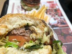 -The Habit Burger Grill 哈比特汉堡(爱琴海店)