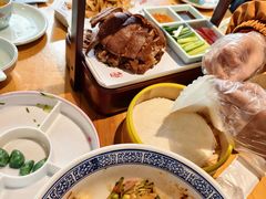 -肘子酥·天津菜·特色捞面(德云社店)