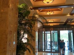 -山明水秀大饭店