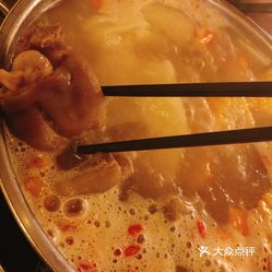 猪脚怎么弄来吃火锅好吃 yqdTQlvu7oUCRDMSl_FtJDw5ZG9vRkrHU-gRbRykrHhKRdhXVHTmUsh3r_s-B_b-uzFvxlbkWx5uwqY2qcjixFEuLYk00OmSS1IdNpm8K8sG4JN9RIm2mTKcbLtc2o2vfCF2ubeXzk49OsGrXt_KYDCngOyCwZK-s3fqawWswzk.jpg