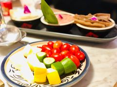 -尚尚仙·酸汤猪手·猪肚鸡火锅(华联万柳购物中心店)