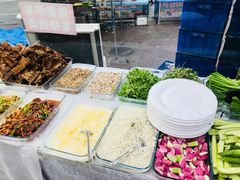 -黑龙江美食城(三角公园店)