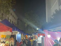 -吴山路夜市