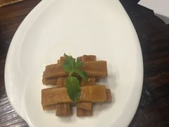 -春天里·老街坊餐厅(港隆广场店)