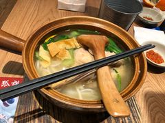 -刀小蛮半只鸡过桥米线(家乐福四元桥店)