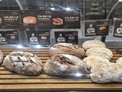 -汉柏麦香德国面包房(海信店)