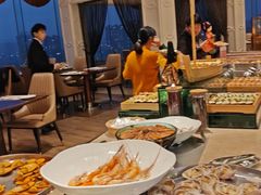 -荣誉国际酒店-云顶旋转餐厅