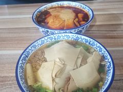 -老字号杨坡红油米线腊汁肉夹馍(东四道巷店)
