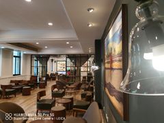 大堂-星巴克臻选(广州沙面店)