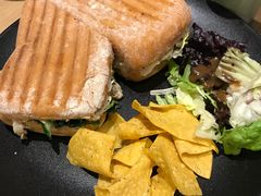 -HELLO 27 意面·沙拉·帕尼尼