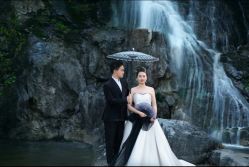 -雪中彩影婚纱摄影·微光艺术中心