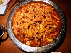 鸡爪煲-胖哥俩肉蟹煲(湖滨银泰in77店)