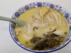 -明呈黄鱼面馆(斜土路店)