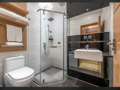 -蓬客精品酒店(南山海岸城购物中心店)