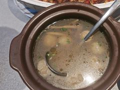 -有红鸡毛店·川菜(建设路店)