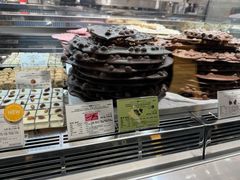 -VENCHI 闻绮(上海佛罗伦萨小镇店)