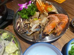 -明洞阿姨·韩式酱蟹烤肉·创意料理(三元桥店)