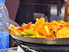 -鸿亨泰杂鱼馆(港馨家园店)