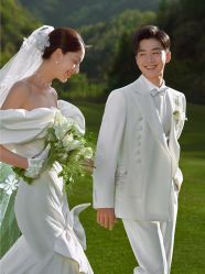 -巴黎婚纱摄影工作室